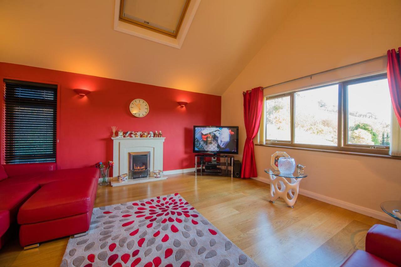 Bed and Breakfast Y Grange Llanfihangel-y-Creuddyn Zewnętrze zdjęcie