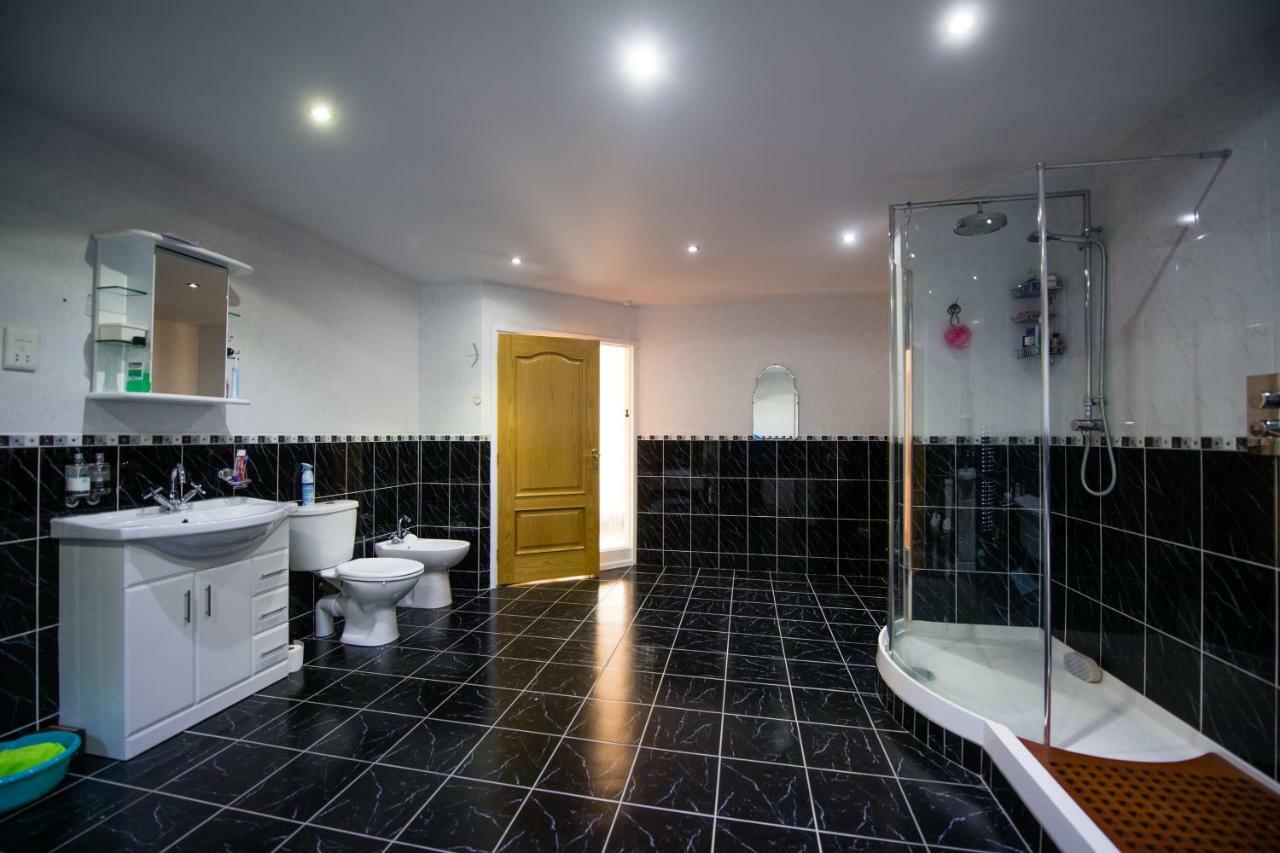 Bed and Breakfast Y Grange Llanfihangel-y-Creuddyn Zewnętrze zdjęcie
