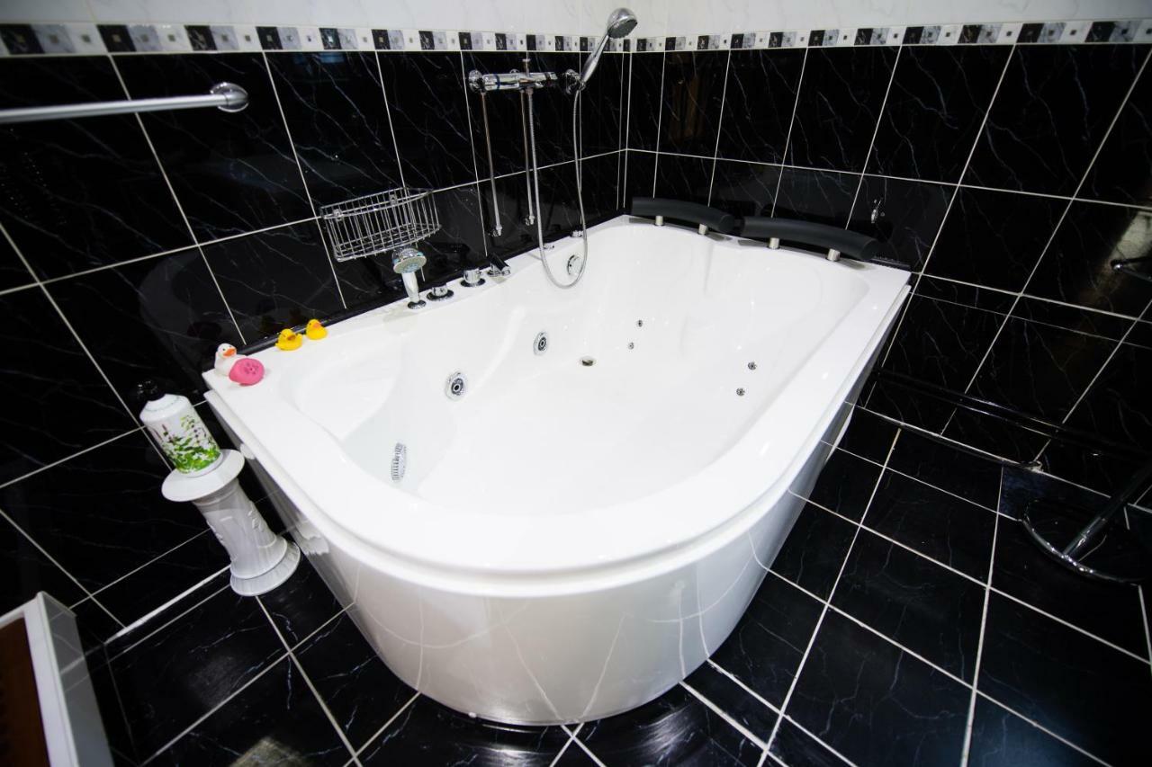Bed and Breakfast Y Grange Llanfihangel-y-Creuddyn Zewnętrze zdjęcie