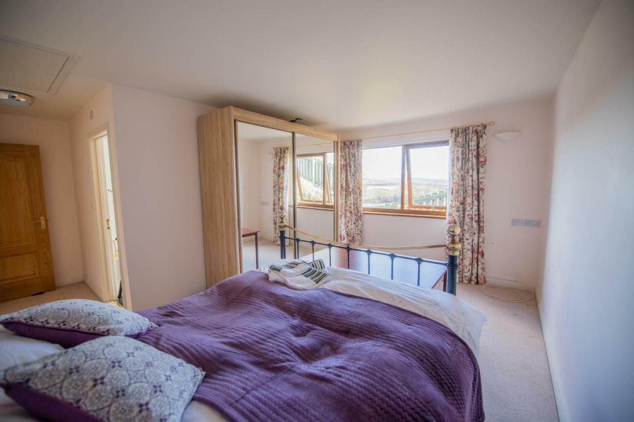 Bed and Breakfast Y Grange Llanfihangel-y-Creuddyn Zewnętrze zdjęcie